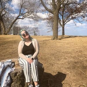 Meet your Posher, Amy